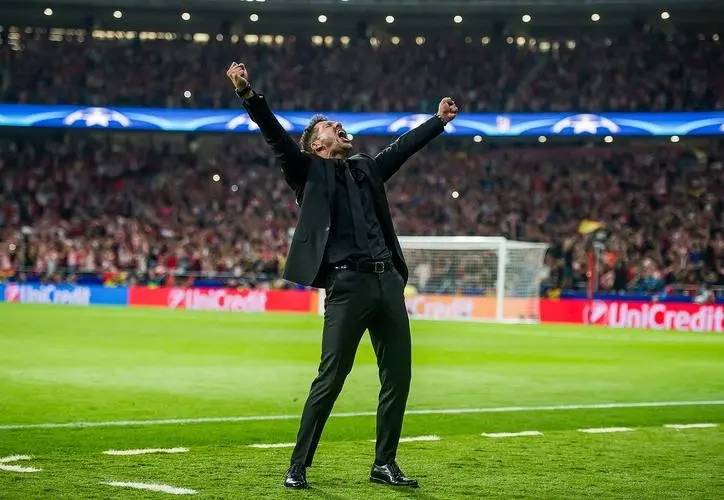 开云首页 -赛后体能课后，多特蒙德更衣室发声备战国王杯，更衣室稳定，轮换策略被讨论的简单介绍